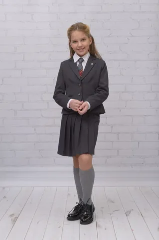 Школьная форма для частных школ: особенности и требования Школьная форма для частных школ: особенности и требования