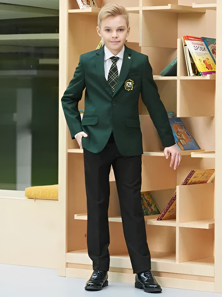 Больше, чем просто форма: глубинный взгляд на школьные пиджаки для мальчиков
